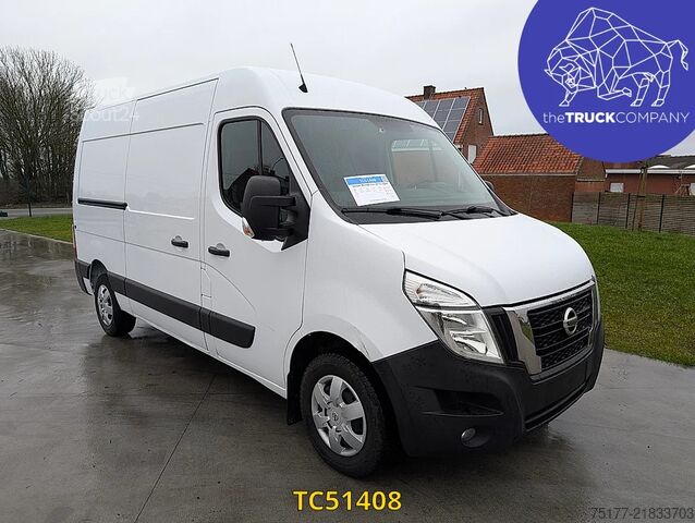 شاحنة بانل Nissan NV400 130.35 fourgon