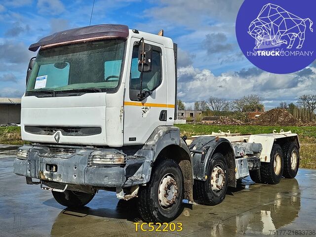 Važiuoklė su kabina Renault Kerax 370