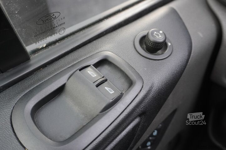 Bestelbus Ford Transit Custom 2.0 TDCI 130PK L2 EURO 6 - Airco...