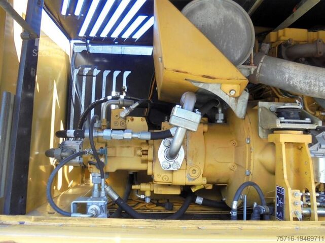 Radbagger CAT M 322 D