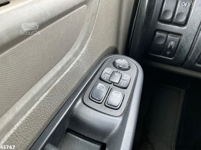 مركبة جمع النفايات Daf FAG 75 CF 250 Geesink 20m³