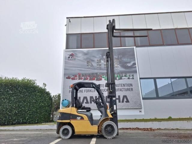 Front loader forklift Caterpillar GP25N