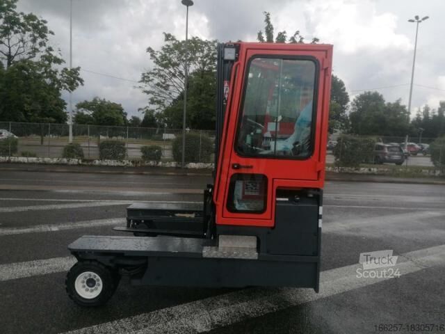 Chariot élévateur multidirectionnel  C40-12/55