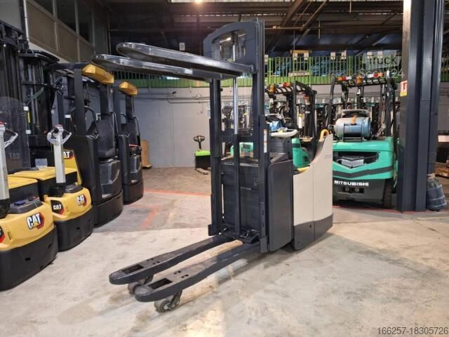 Gerbeur manuel Crown DT3040