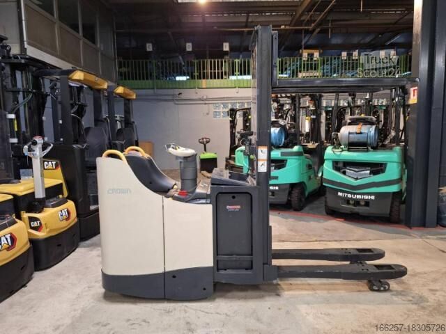 Gerbeur manuel Crown DT3040