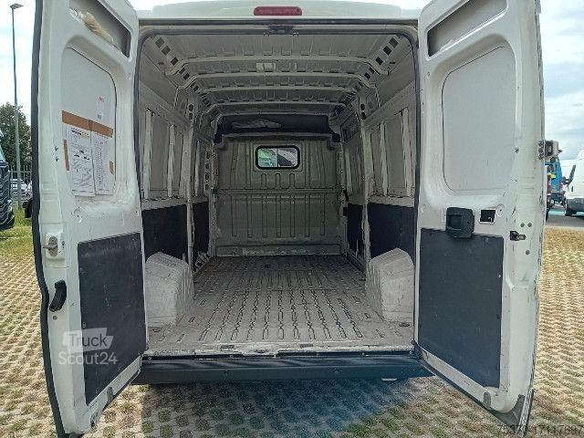 Panelinis furgonas Peugeot BOXER