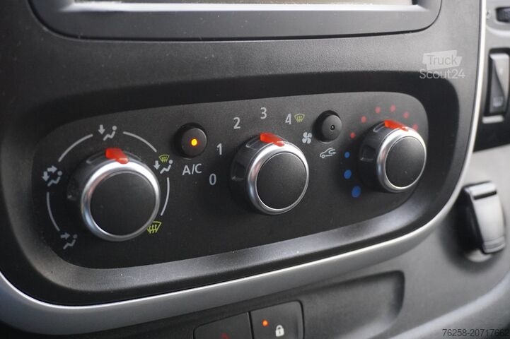 Delivery van Renault Trafic 2.0 dCi 120PK 2x schuifdeur EURO 6 - Air...