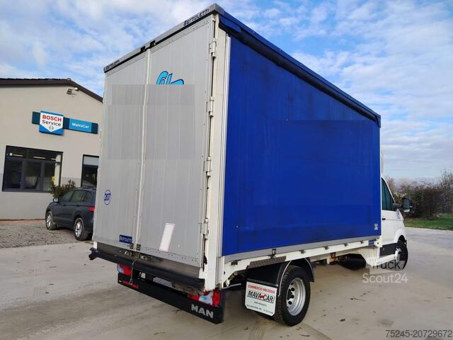 Kombi s ponjavo MAN TGE 3. 180