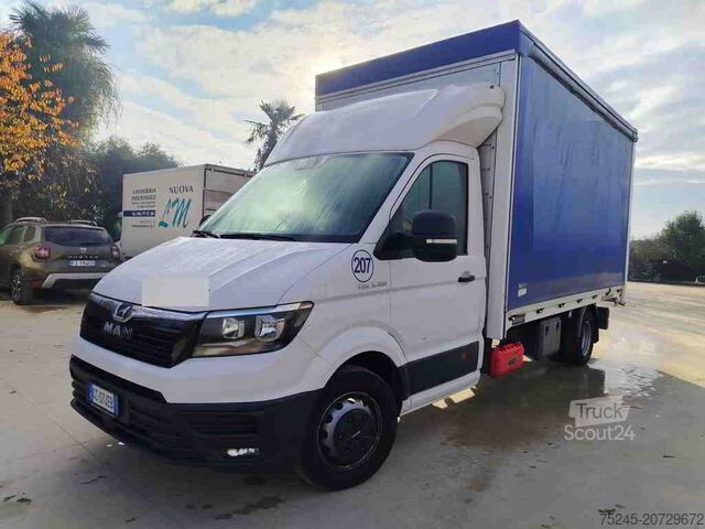 Kombi s ponjavo MAN TGE 3. 180