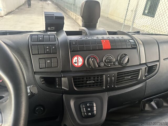 Izotermni rashladni kombi Iveco ML 75