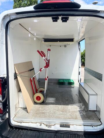 Jäähdytetty kuorma-auto Ford Transit