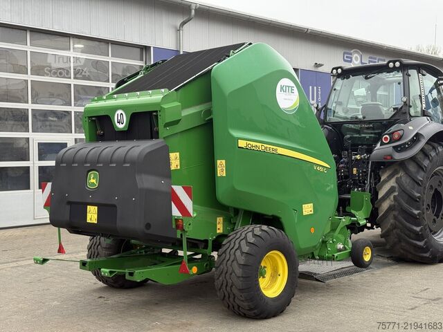 Рулонный пресс-подборщик John Deere V451 G PRASA ROLUJĄCA