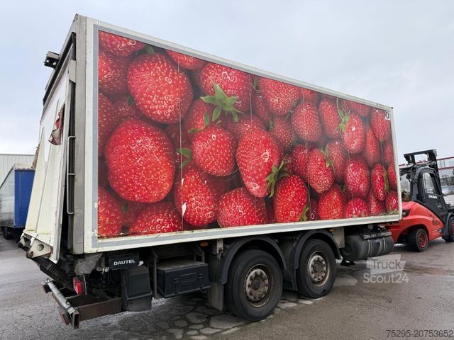 Koeltrailers ROHR 2 Achs Tandem Koffer Durchladesystem LBW defekt