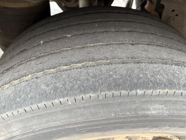 Koeltrailers ROHR 2 Achs Tandem Koffer Durchladesystem LBW defekt