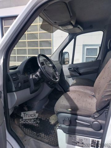 Sandučar MERCEDES-BENZ 316 cdi Koffer