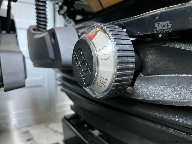 Vrachtwagen met bakwagen FIAT DUCATO XXXL KOFFER MIT LBW TEMPOMAT KAMERA LED