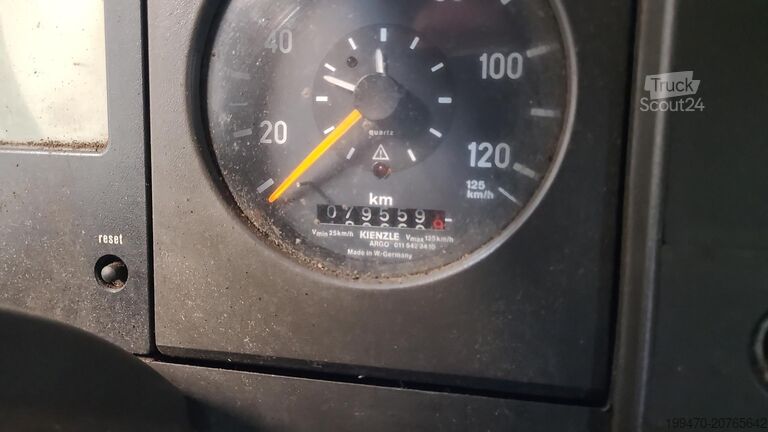 Veículo comercial - basculante Mercedes-Benz Unimog 418/10