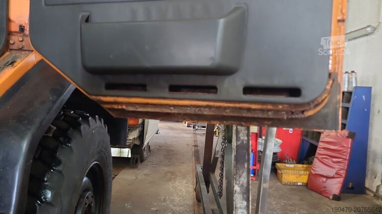 Veículo comercial - basculante Mercedes-Benz Unimog 418/10