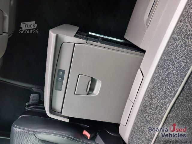 Standarta vilcējs Scania S 500 A4x2LA Highline 4-Balg Luftfederung LEDER