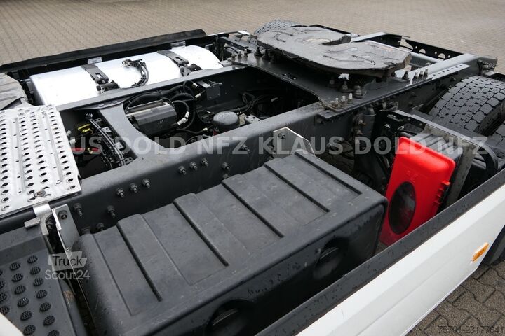 Standarta vilcējs RENAULT T 460 High Cab Retarder XL-Tank Euro 6