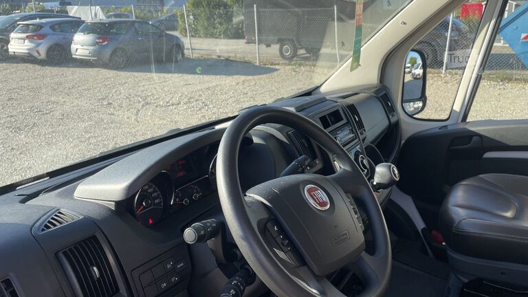 Daļēji integrēta kemperis Fiat Ducato Carasuite 650 MF | 5 Posti Letto | Semintegrato