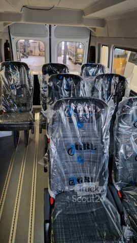 Minibus FIAT Opel Movano und Ducato Flexiboden 6 Schienen