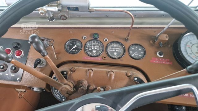 Autokar VOLVO Paket 1 x Saurer L4C + Volvo  B 10