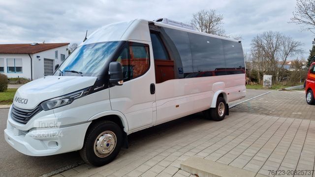 Minibus IVECO Daily C 65 Sprinter 519 MAN TGE Crafter