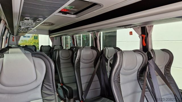 Minibús MERCEDES-BENZ 519 Sunset S 4 Ferqui Chasis 907 Vorlauffahrzeug