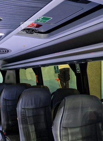 Minibús MERCEDES-BENZ 519 Sunset S 4 Ferqui Chasis 907 Vorlauffahrzeug