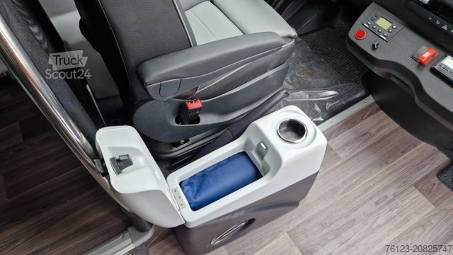 Minibús MERCEDES-BENZ 519 Sunset S 4 Ferqui Chasis 907 Vorlauffahrzeug