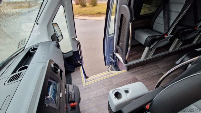 Minibús MERCEDES-BENZ 519 Sunset S 4 Ferqui Chasis 907 Vorlauffahrzeug