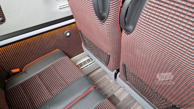 Minibús MERCEDES-BENZ 517 Lord Comfort XXL Lagerfahrzeug 23 SS