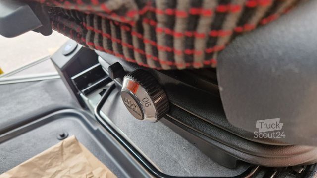 Minibús MERCEDES-BENZ 517 Lord Comfort XXL Lagerfahrzeug 23 SS