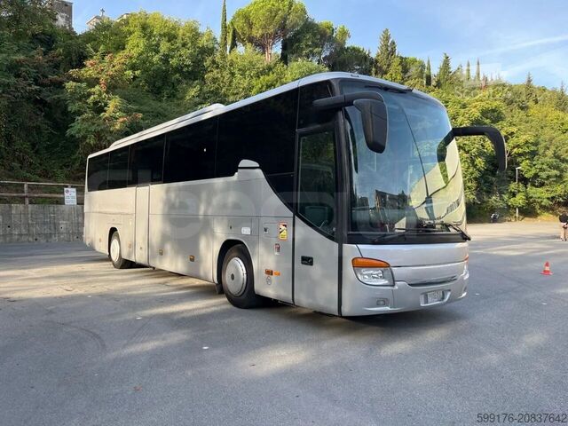 Touring car Setra S415