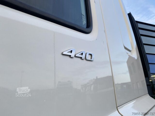 Standard tractor DAF CF 440 FT Spacecab /  Euro 6 / ADR