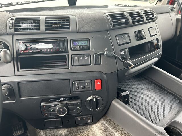 Standard-SZM DAF CF 410 FT Space Cab / 742 dkm / 2 Tanks / NL Truck