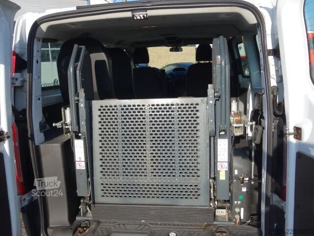 Vervoer van rolstoelen Ford Transit Custom 2,2tdci