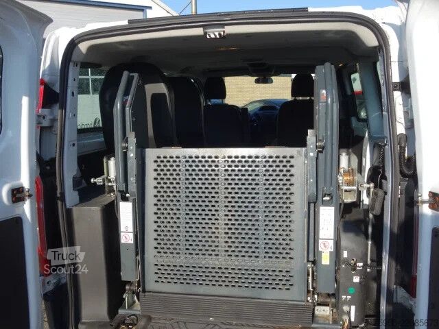 Vervoer van rolstoelen Ford Transit Custom 2,2tdci