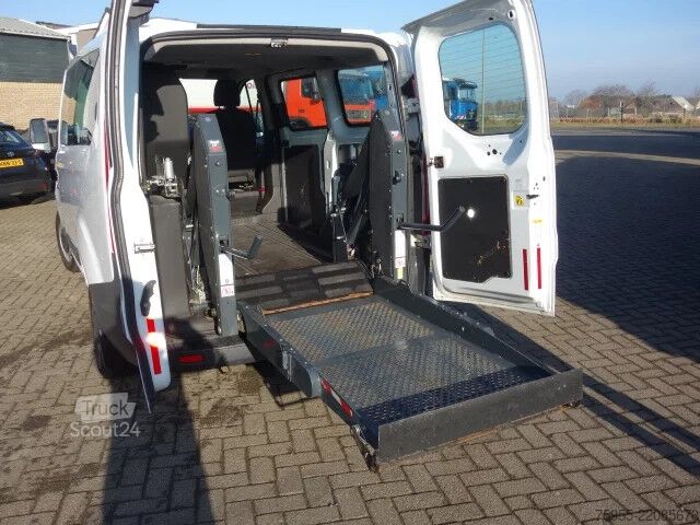 Vervoer van rolstoelen Ford Transit Custom 2,2tdci