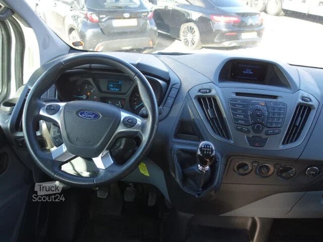 Vervoer van rolstoelen Ford Transit Custom 2,2tdci