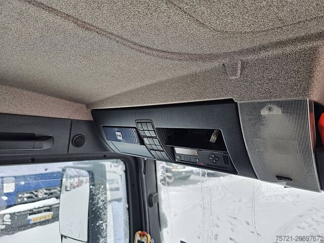 Sistema de brazo de pórtico M.A.N. 26.460 TGS MEILLER AK 16 NT