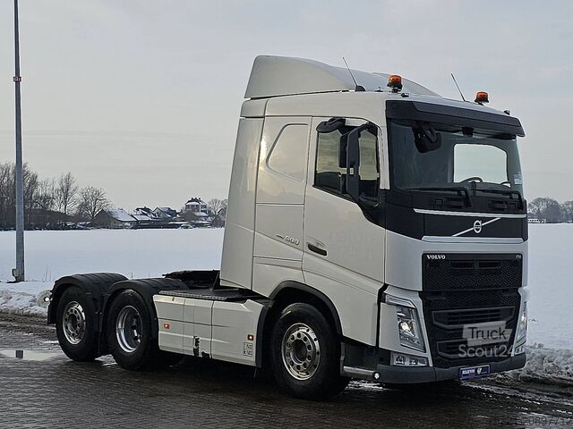 Standard-SZM VOLVO FH 500 6X2 STEERED PTO+HYDR