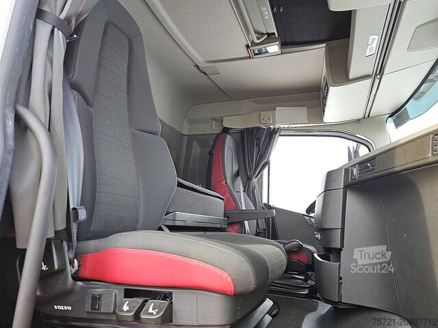 Standard-SZM VOLVO FH 500 6X2 STEERED PTO+HYDR