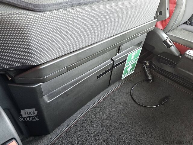 Estándar-SZM VOLVO FH 500 6X2 STEERED PTO+HYDR