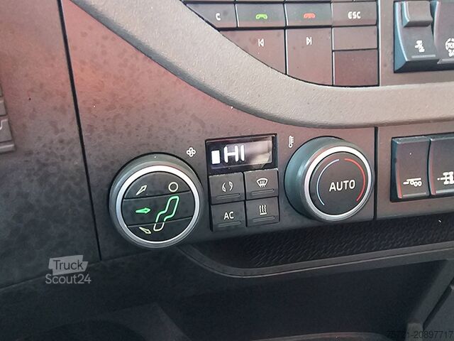 Standard-SZM VOLVO FH 500 6X2 STEERED PTO+HYDR