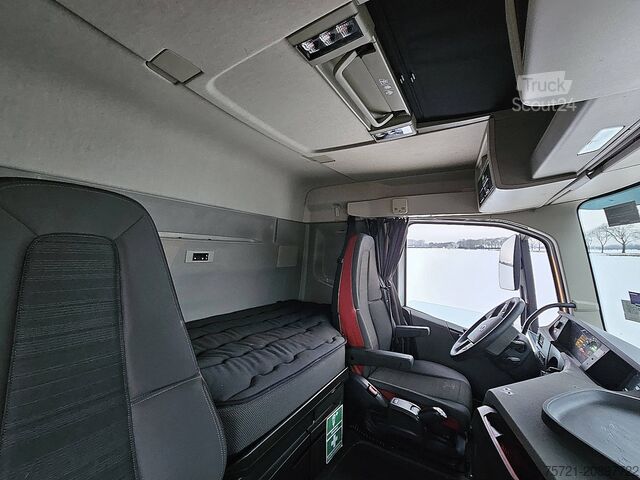 Estándar-SZM VOLVO FH 500 6X2 STEERED PTO+HYDR