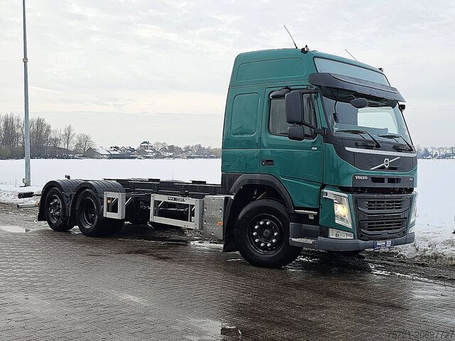 Fahrgestell mit Fahrerhaus VOLVO FM 13.420 6X2 STEER AXLE PTO