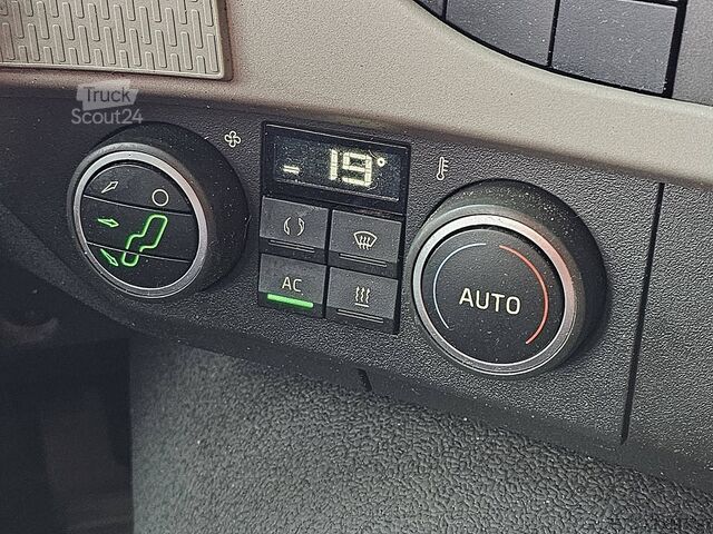 Fahrgestell mit Fahrerhaus VOLVO FM 13.420 6X2 STEER AXLE PTO