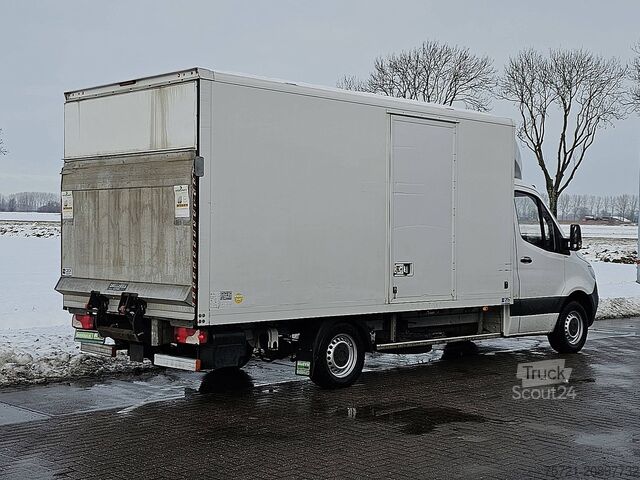 Koffer MERCEDES-BENZ SPRINTER 316 Bakwagen Laadklep!